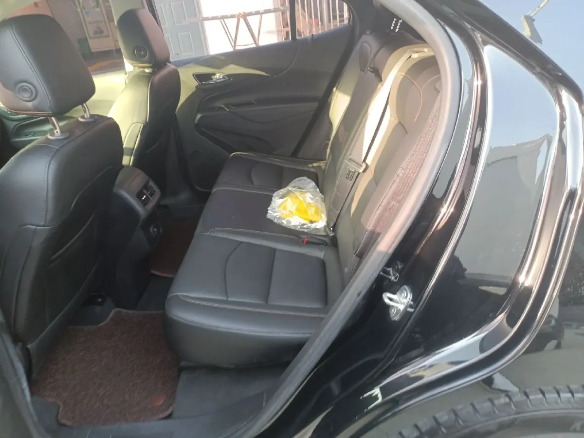 2019 Chevrolet Equinox 1.5T 169HP L4 6AT,autocango,china used car exporter,china ev exporter,chinese used car exporter,chinese used ev exporter