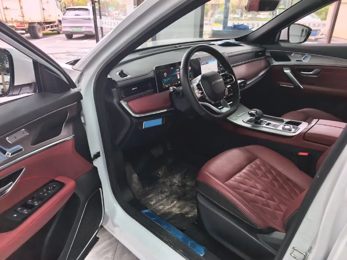 2024 Jetour X70 Plus 1.5T 156HP L4 6DCT,autocango,china used car exporter,china ev exporter,chinese used car exporter,chinese used ev exporter