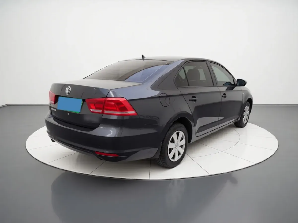 2015 Volkswagen Santana 1.4L 90HP L4 5MT,autocango,china used car exporter,china ev exporter,chinese used car exporter,chinese used ev exporter