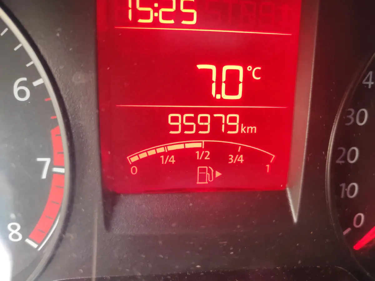 2015 Volkswagen Santana 1.4L 90HP L4 5MT,autocango,china used car exporter,china ev exporter,chinese used car exporter,chinese used ev exporter