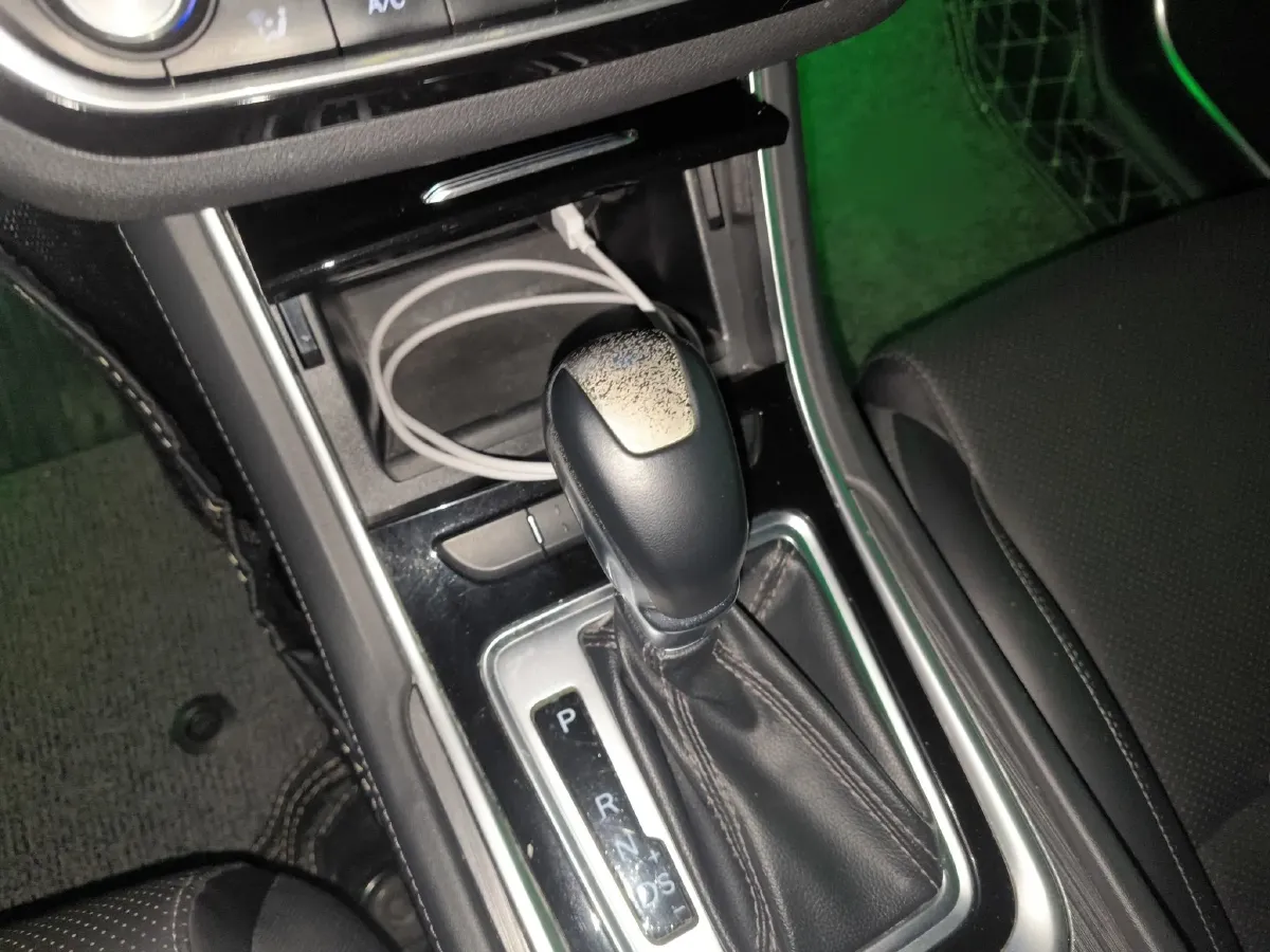 2020 Jetour X95 1.5T 156HP L4 6DCT,autocango,china used car exporter,china ev exporter,chinese used car exporter,chinese used ev exporter