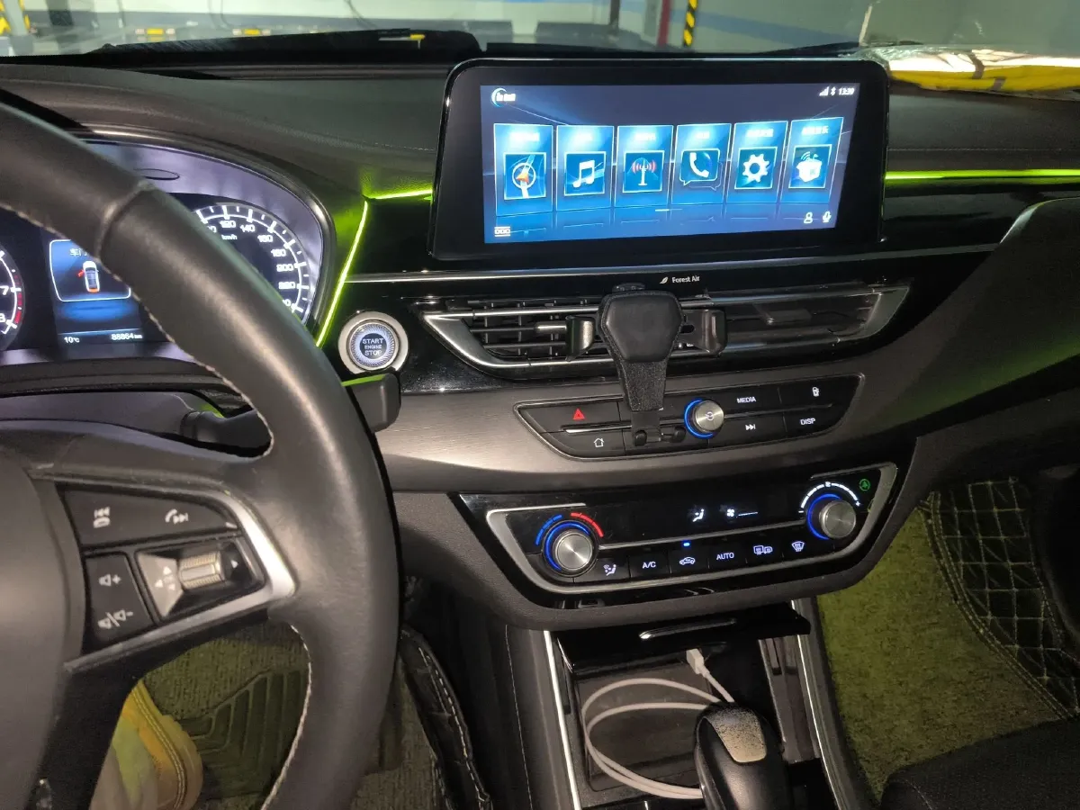 2020 Jetour X95 1.5T 156HP L4 6DCT,autocango,china used car exporter,china ev exporter,chinese used car exporter,chinese used ev exporter