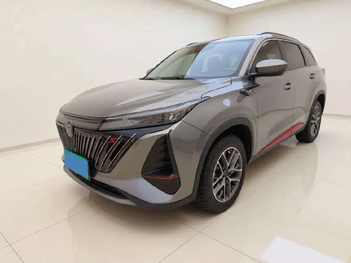 2022 ChangAn CS75 Plus 2.0T 233HP L4 8AT,autocango,china used car exporter,china ev exporter,chinese used car exporter,chinese used ev exporter