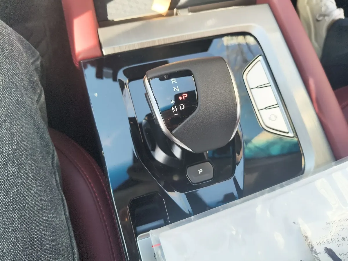 2024 Jetour X70 1.5T 156HP L4 6DCT,autocango,china used car exporter,china ev exporter,chinese used car exporter,chinese used ev exporter