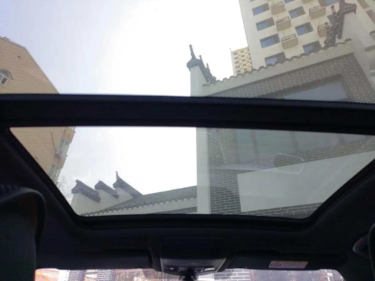 2022 Volkswagen T-Roc 1.4T 150HP L4 7DCT,autocango,china used car exporter,china ev exporter,chinese used car exporter,chinese used ev exporter