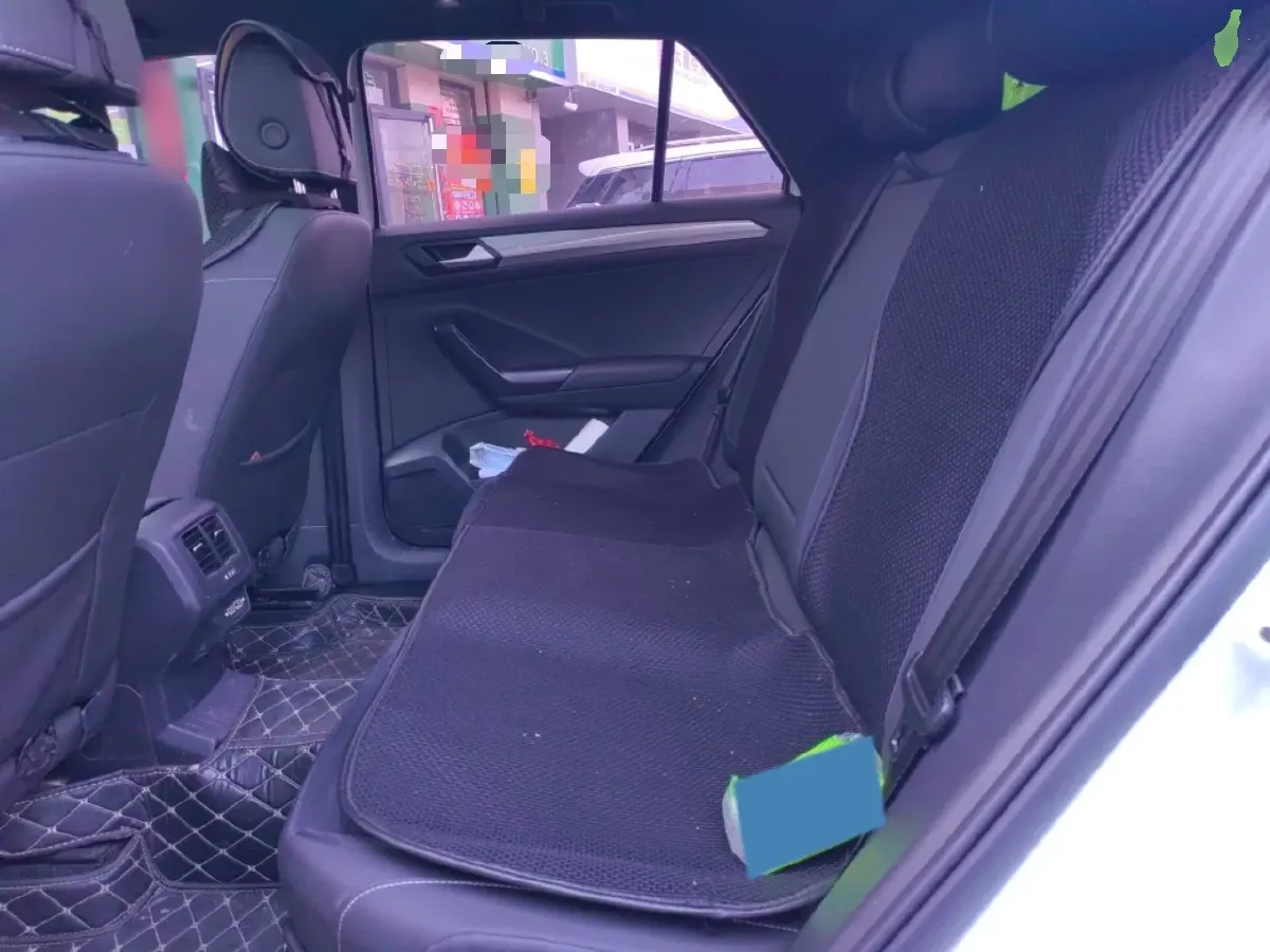 2022 Volkswagen T-Roc 1.4T 150HP L4 7DCT,autocango,china used car exporter,china ev exporter,chinese used car exporter,chinese used ev exporter