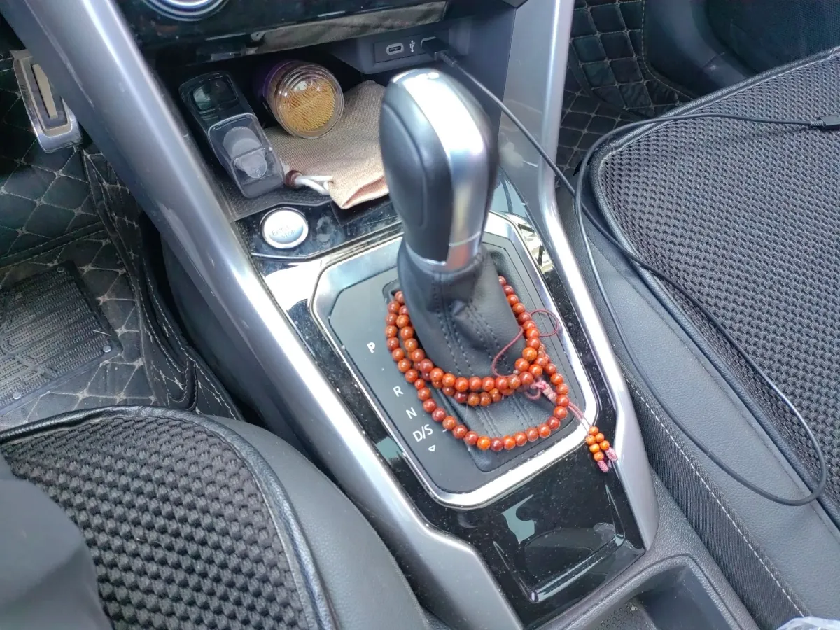 2022 Volkswagen T-Roc 1.4T 150HP L4 7DCT,autocango,china used car exporter,china ev exporter,chinese used car exporter,chinese used ev exporter