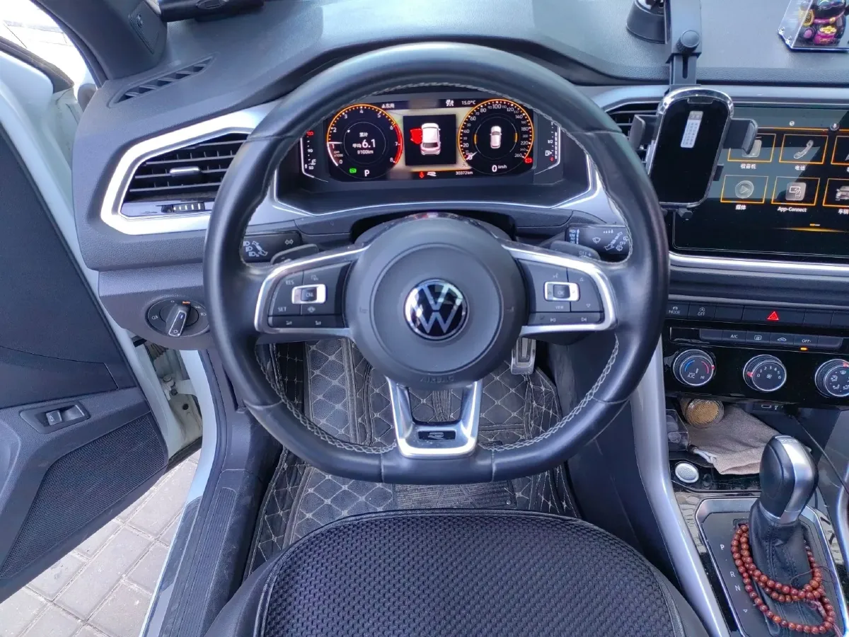 2022 Volkswagen T-Roc 1.4T 150HP L4 7DCT,autocango,china used car exporter,china ev exporter,chinese used car exporter,chinese used ev exporter