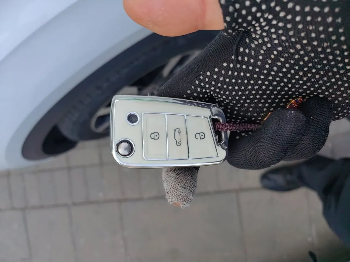 2022 Volkswagen T-Roc 1.4T 150HP L4 7DCT,autocango,china used car exporter,china ev exporter,chinese used car exporter,chinese used ev exporter