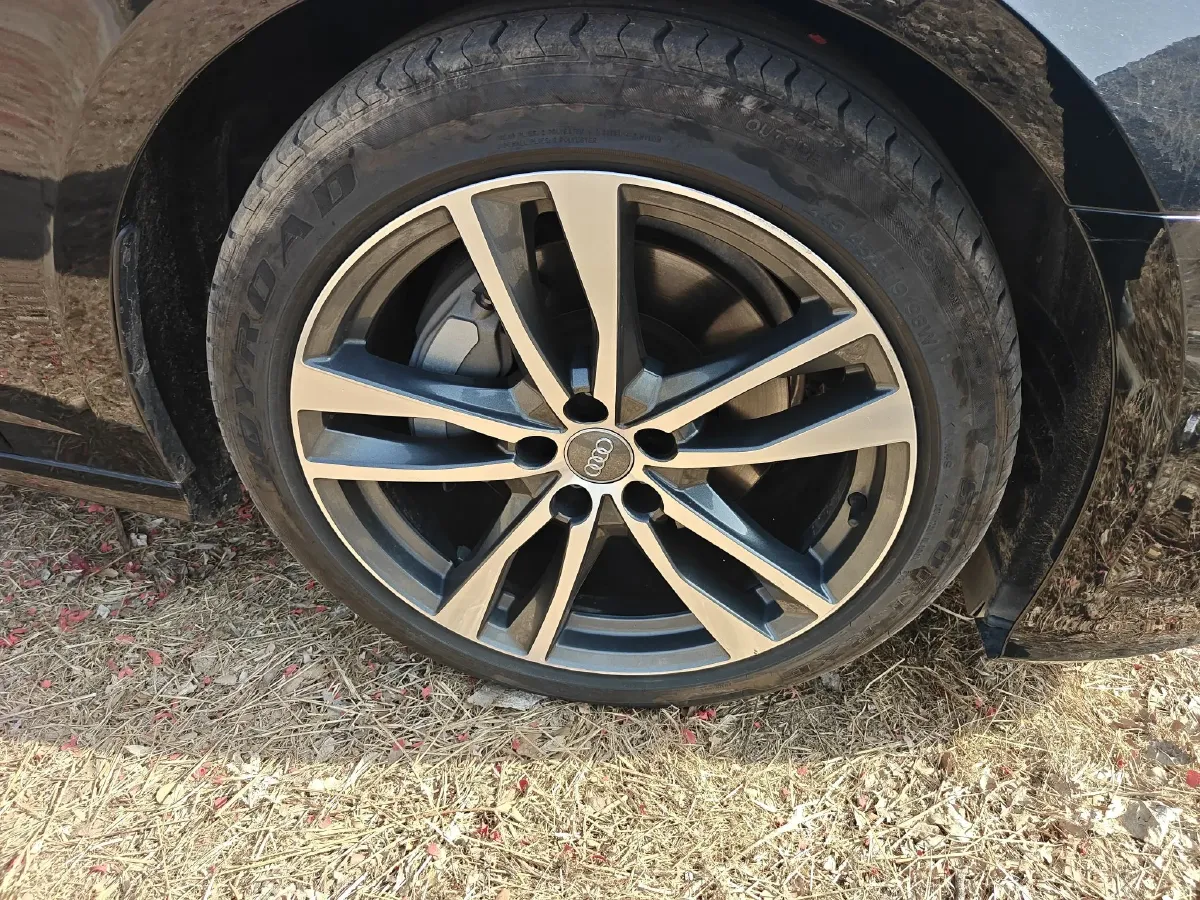 2021 Audi A6L 2.0T 190HP L4 7DCT,autocango,china used car exporter,china ev exporter,chinese used car exporter,chinese used ev exporter