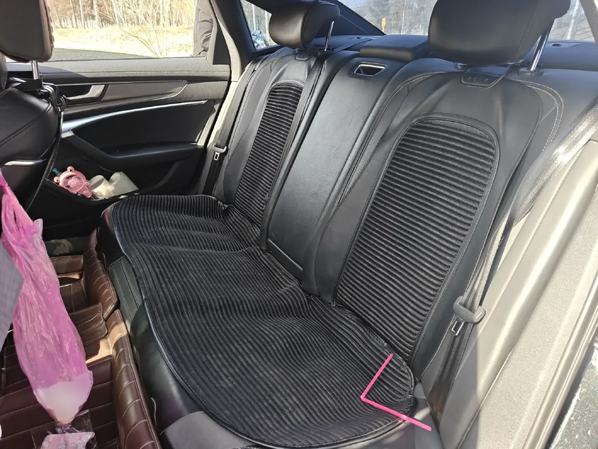 2021 Audi A6L 2.0T 190HP L4 7DCT,autocango,china used car exporter,china ev exporter,chinese used car exporter,chinese used ev exporter