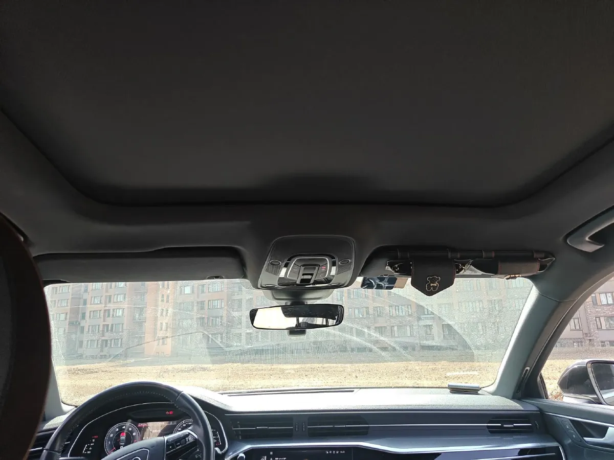 2021 Audi A6L 2.0T 190HP L4 7DCT,autocango,china used car exporter,china ev exporter,chinese used car exporter,chinese used ev exporter