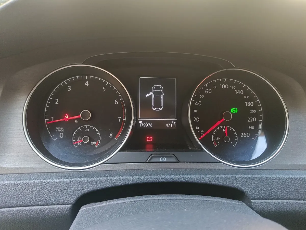 2015 Volkswagen Golf 1.4T 131HP L4 7DCT,autocango,china used car exporter,china ev exporter,chinese used car exporter,chinese used ev exporter