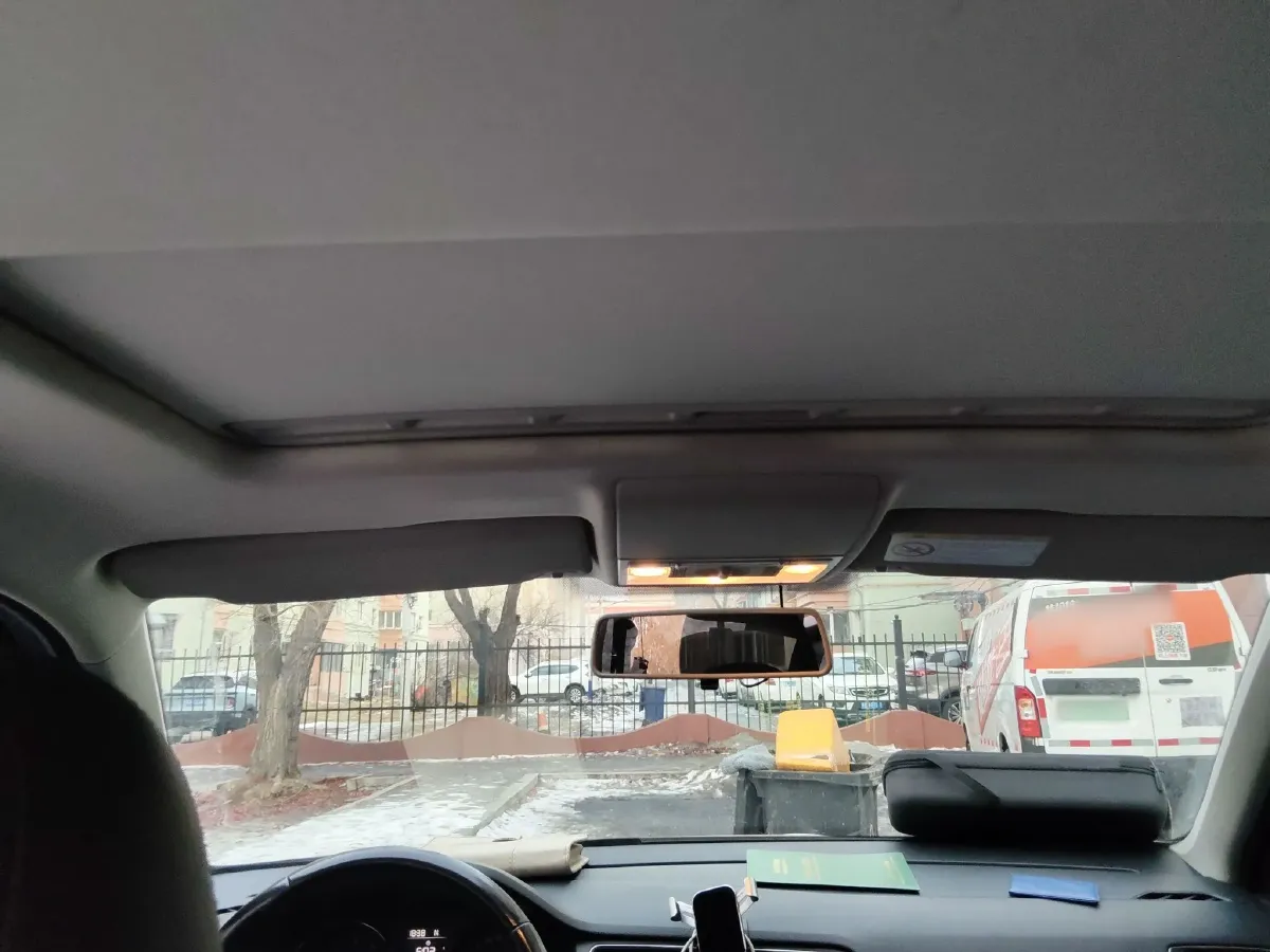 2015 Volkswagen Gran Lavida 1.6L 110HP L4 6AT,autocango,china used car exporter,china ev exporter,chinese used car exporter,chinese used ev exporter