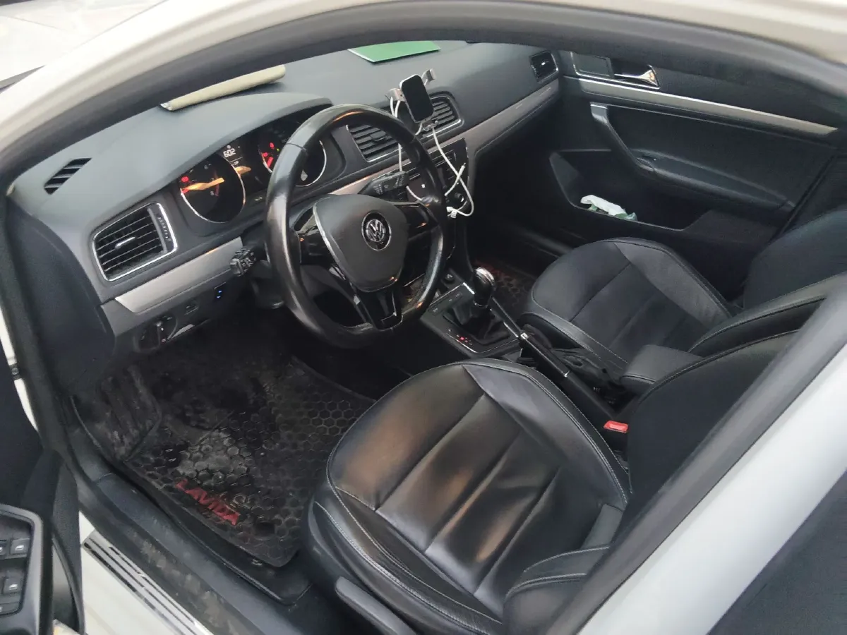 2015 Volkswagen Gran Lavida 1.6L 110HP L4 6AT,autocango,china used car exporter,china ev exporter,chinese used car exporter,chinese used ev exporter