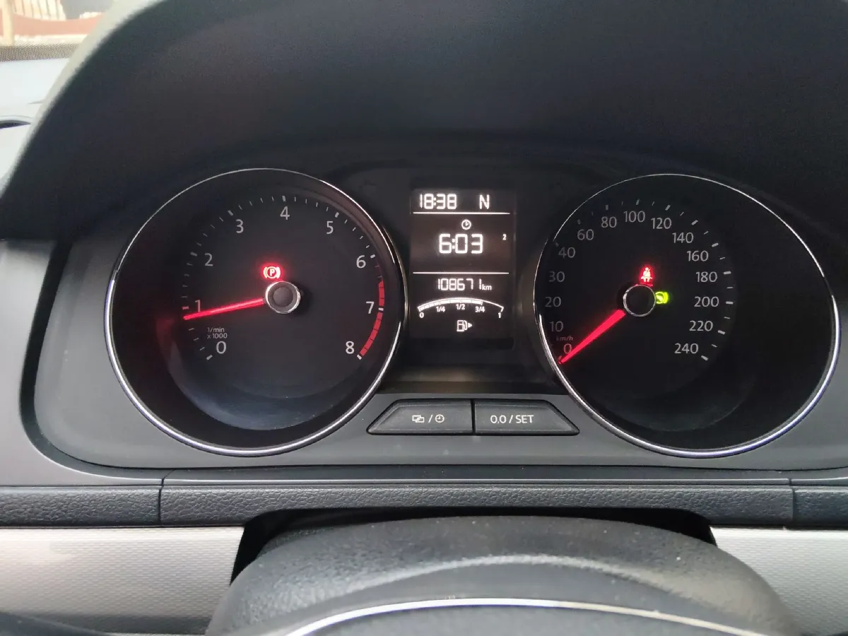 2015 Volkswagen Gran Lavida 1.6L 110HP L4 6AT,autocango,china used car exporter,china ev exporter,chinese used car exporter,chinese used ev exporter