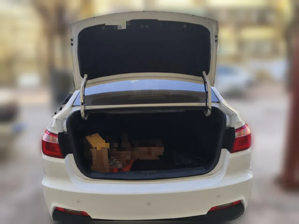 2015 ChangAn Alsvin V7 1.6L 124HP L4 5MT,autocango,china used car exporter,china ev exporter,chinese used car exporter,chinese used ev exporter