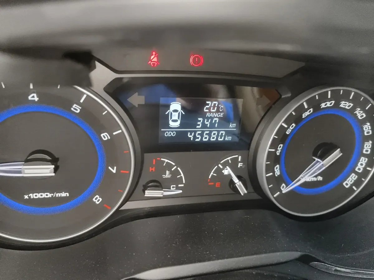 2015 ChangAn Alsvin V7 1.6L 124HP L4 5MT,autocango,china used car exporter,china ev exporter,chinese used car exporter,chinese used ev exporter