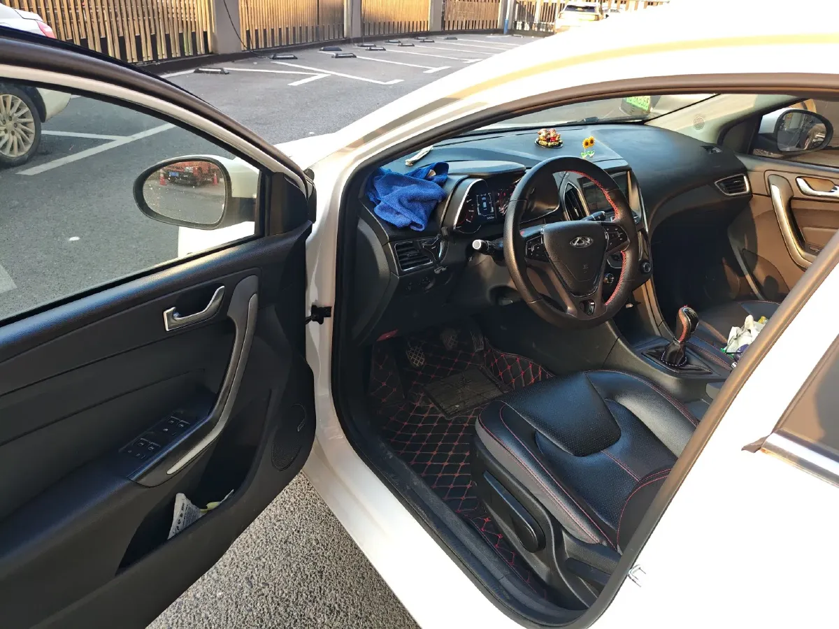 2017 Chery Arrizo 5 1.5L 116HP L4 5MT,autocango,china used car exporter,china ev exporter,chinese used car exporter,chinese used ev exporter