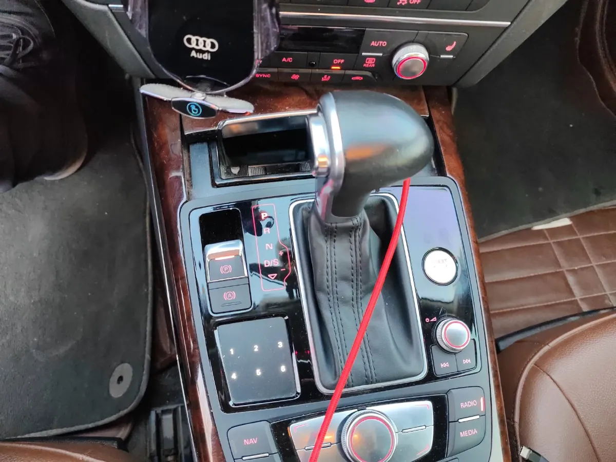 2014 Audi A6L 2.5L 190HP V6 CVT,autocango,china used car exporter,china ev exporter,chinese used car exporter,chinese used ev exporter