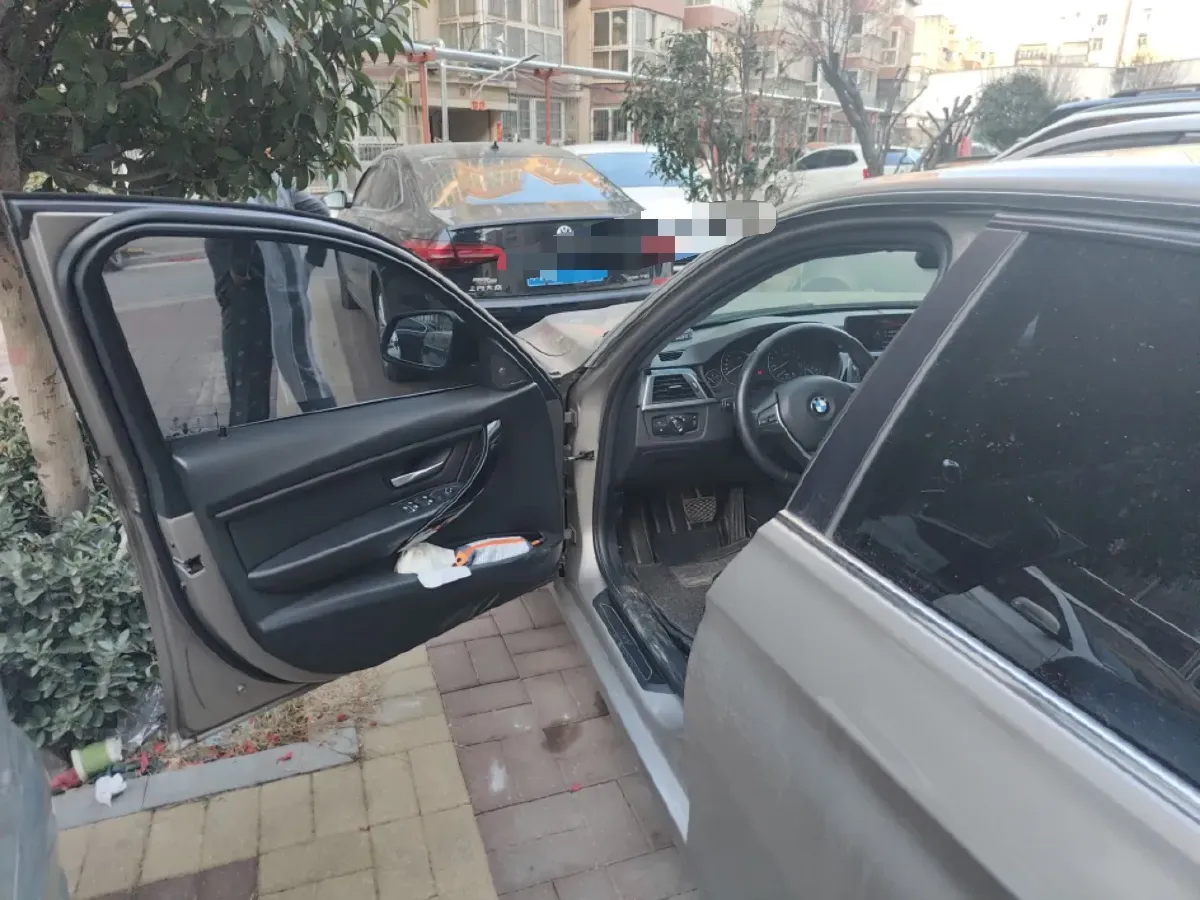 2016 BMW 3 Series 2.0T 184HP L4 8AT,autocango,china used car exporter,china ev exporter,chinese used car exporter,chinese used ev exporter