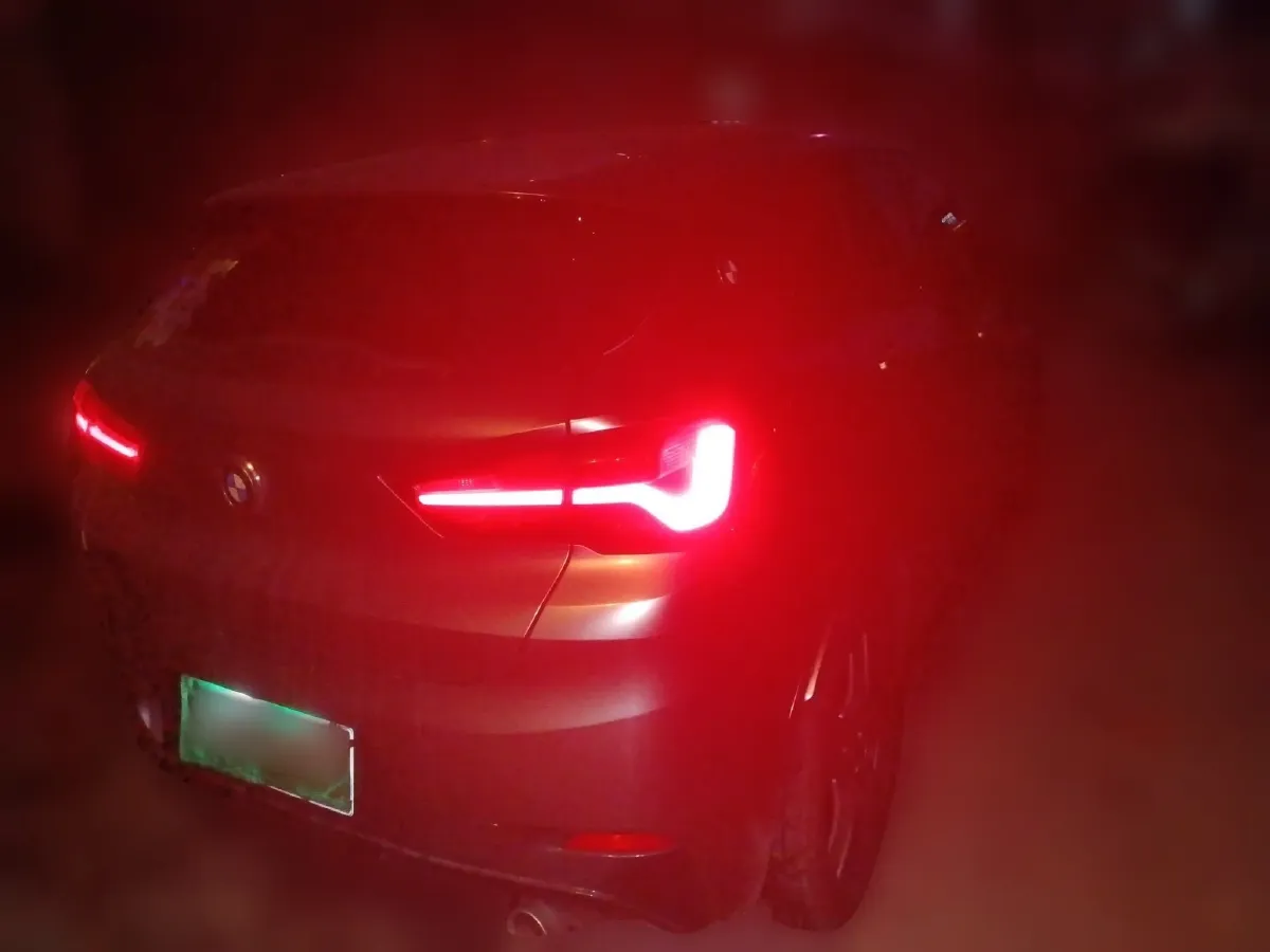 2021 BMW X2 2.0T 192HP L4 7DCT,autocango,china used car exporter,china ev exporter,chinese used car exporter,chinese used ev exporter