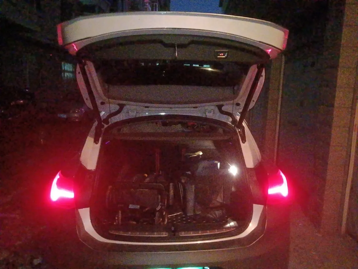 2021 BMW X2 2.0T 192HP L4 7DCT,autocango,china used car exporter,china ev exporter,chinese used car exporter,chinese used ev exporter