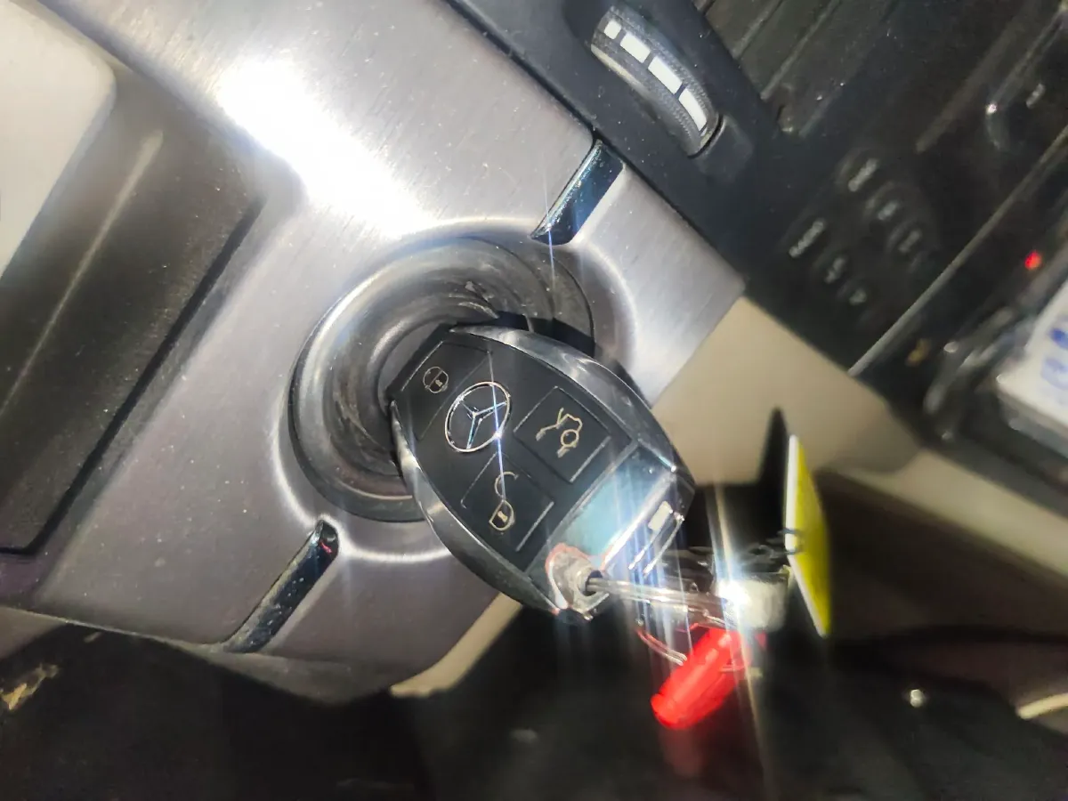 2011 Mercedes-Benz GLK Class 3.0L 231HP V6 7AT,autocango,china used car exporter,china ev exporter,chinese used car exporter,chinese used ev exporter