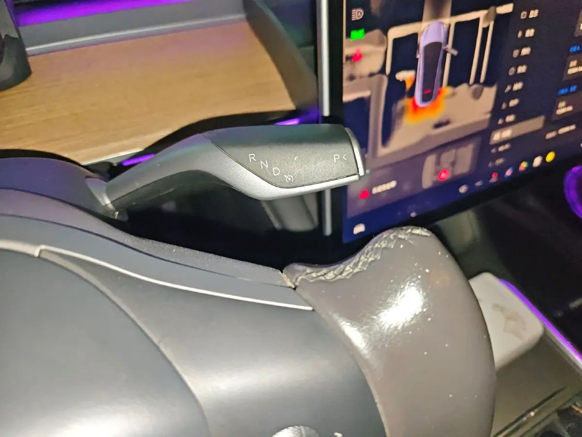 2022 Tesla Model Y BEV 60KWH,autocango,china used car exporter,china ev exporter,chinese used car exporter,chinese used ev exporter