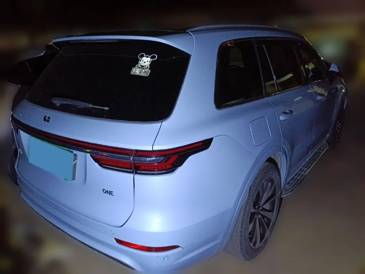 2020 Li ONE Range Extended 131HP REEV 40.5KWH,autocango,china used car exporter,china ev exporter,chinese used car exporter,chinese used ev exporter