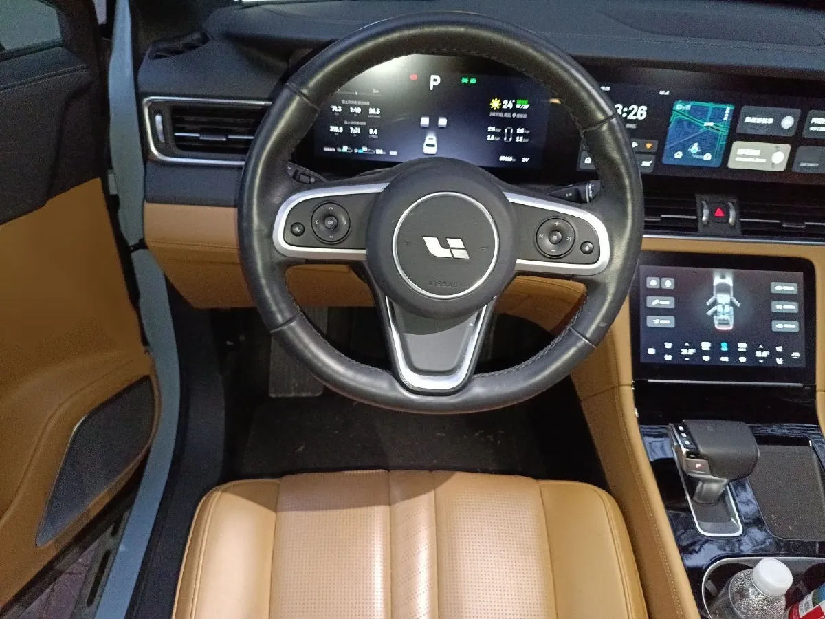 2020 Li ONE Range Extended 131HP REEV 40.5KWH,autocango,china used car exporter,china ev exporter,chinese used car exporter,chinese used ev exporter