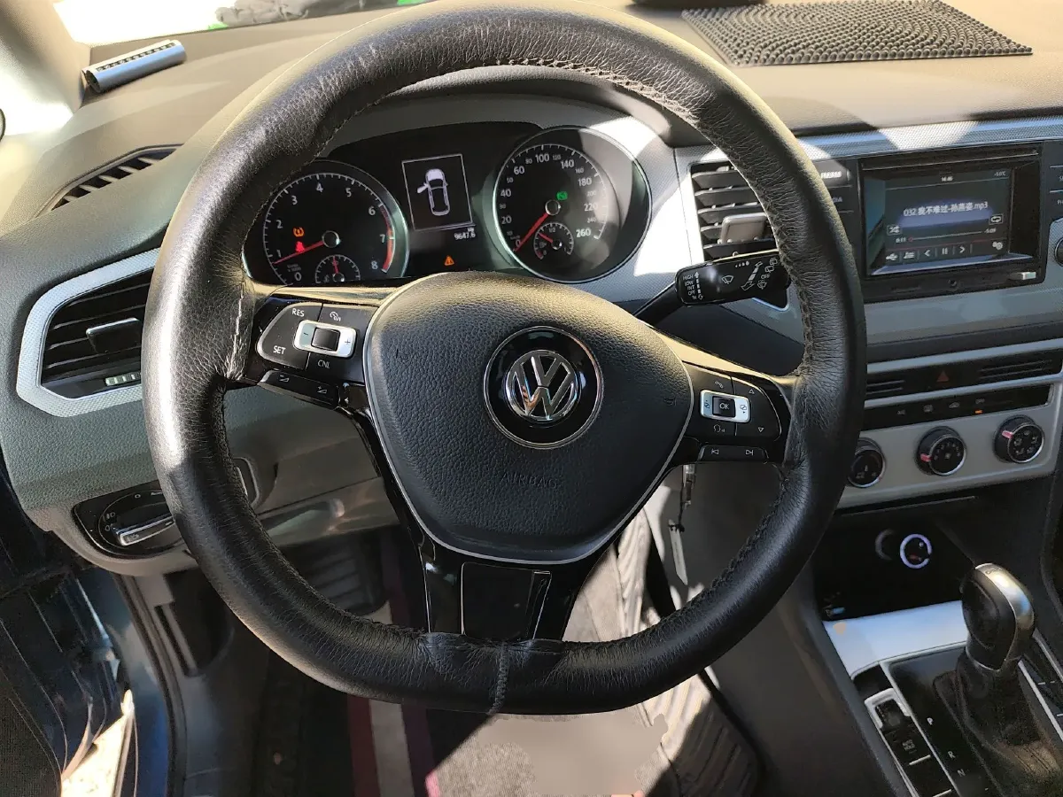 2016 Volkswagen Golf Sportsvan 1.4T 131HP L4 7DCT,autocango,china used car exporter,china ev exporter,chinese used car exporter,chinese used ev exporter