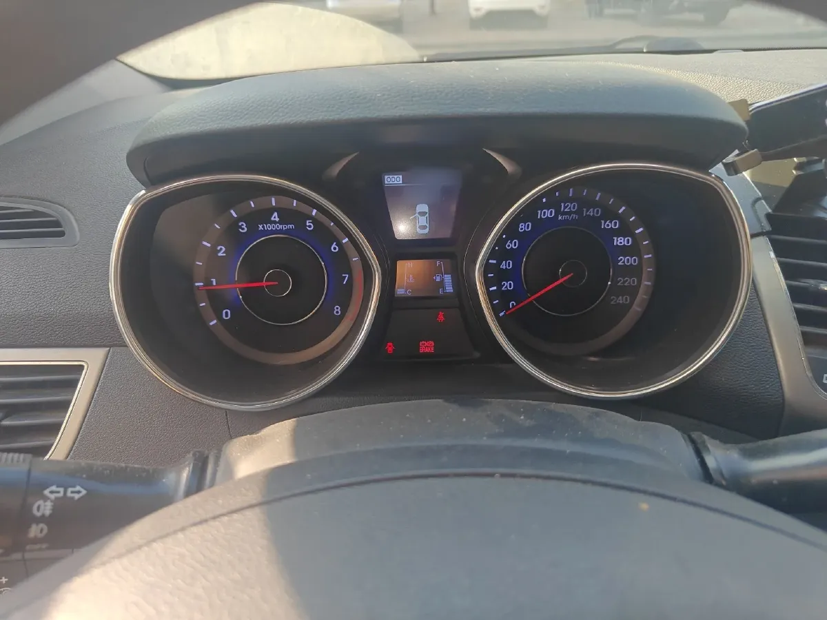 2012 Hyundai Elantra 1.6L 128HP L4 6MT,autocango,china used car exporter,china ev exporter,chinese used car exporter,chinese used ev exporter