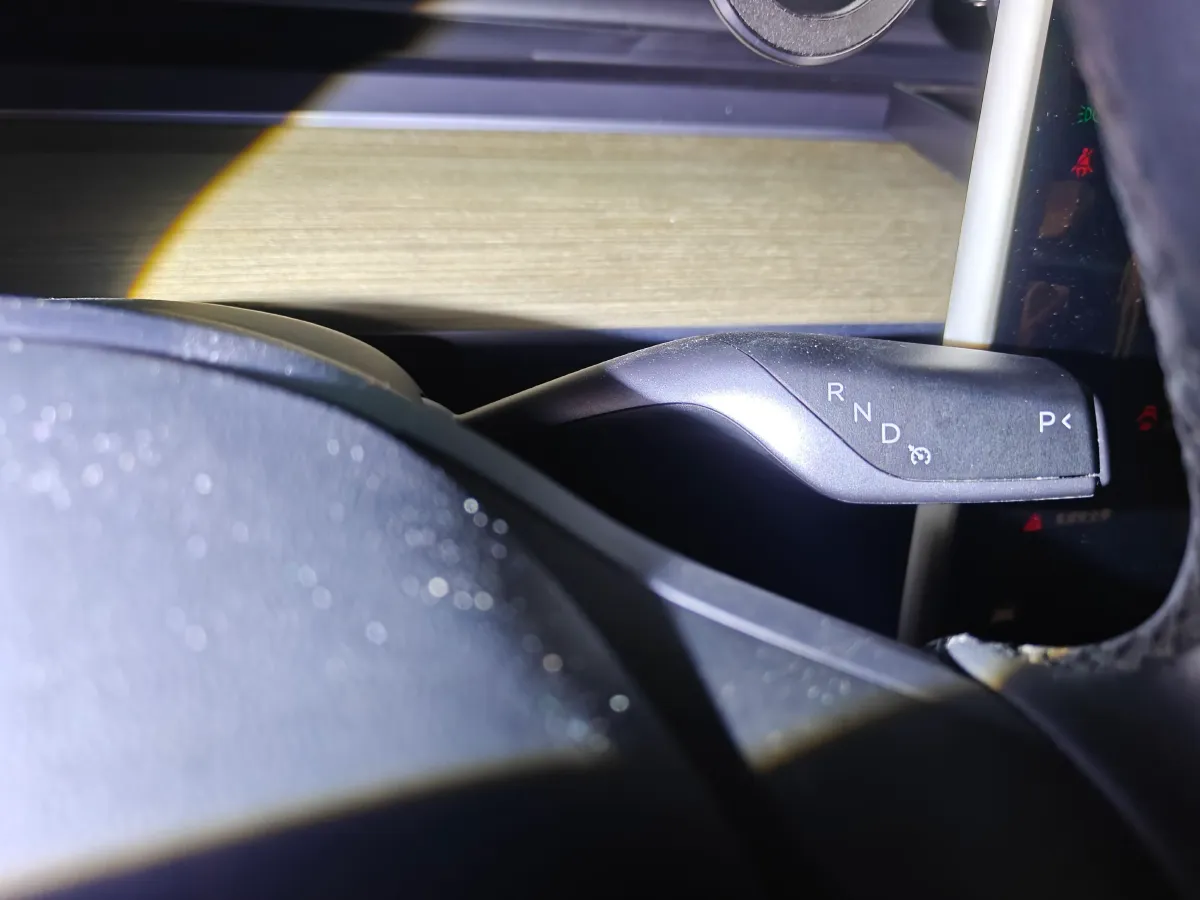 2022 Tesla Model Y BEV 60KWH,autocango,china used car exporter,china ev exporter,chinese used car exporter,chinese used ev exporter