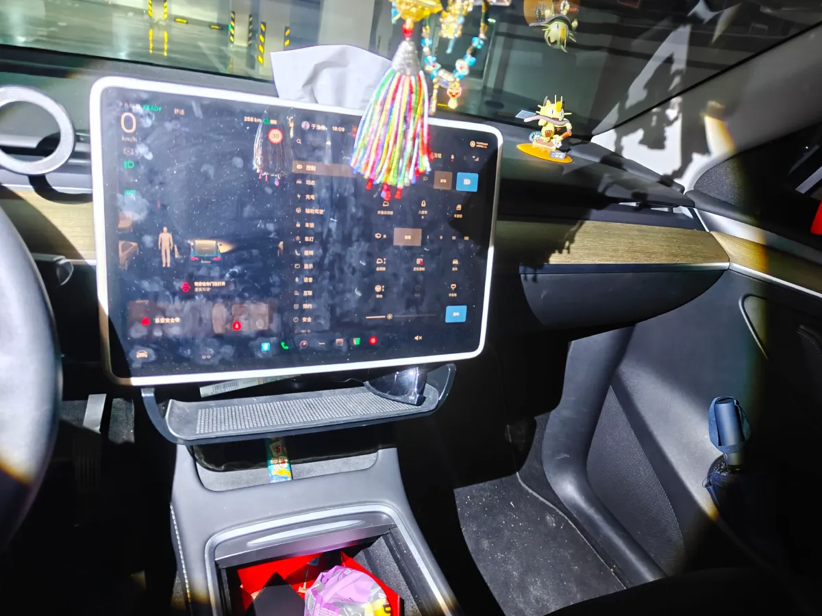 2022 Tesla Model Y BEV 60KWH,autocango,china used car exporter,china ev exporter,chinese used car exporter,chinese used ev exporter