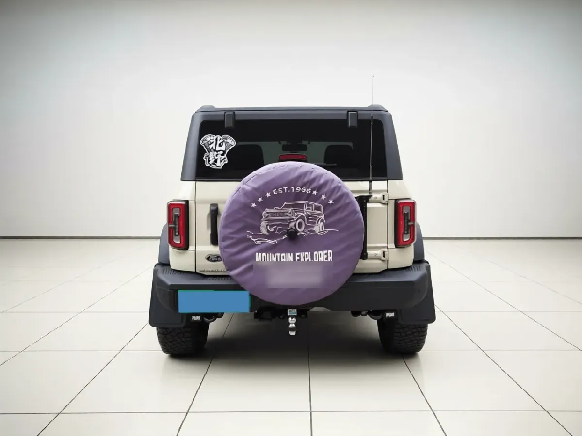 2024 Ford Bronco 2.3T 275HP L4 10AT,autocango,china used car exporter,china ev exporter,chinese used car exporter,chinese used ev exporter