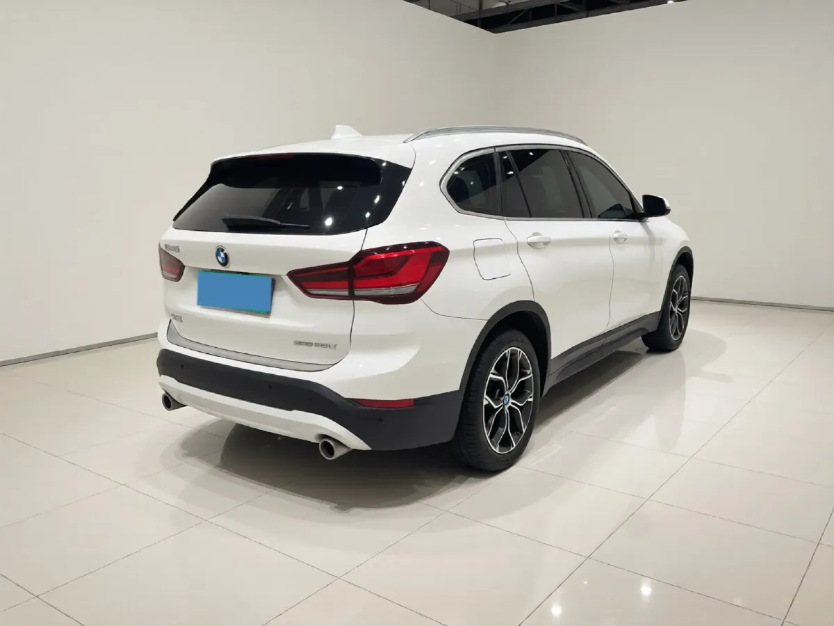 2021 BMW X1 2.0T 192HP L4 7DCT,autocango,china used car exporter,china ev exporter,chinese used car exporter,chinese used ev exporter