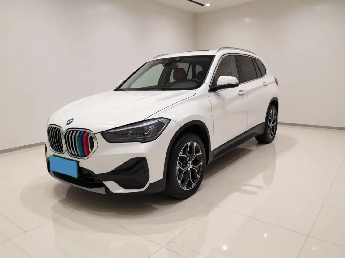 2021 BMW X1 2.0T 192HP L4 7DCT,autocango,china used car exporter,china ev exporter,chinese used car exporter,chinese used ev exporter