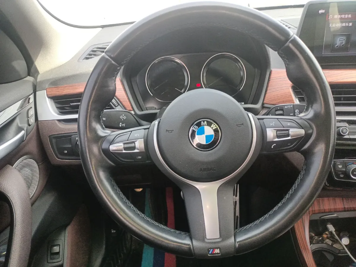 2021 BMW X1 2.0T 192HP L4 7DCT,autocango,china used car exporter,china ev exporter,chinese used car exporter,chinese used ev exporter