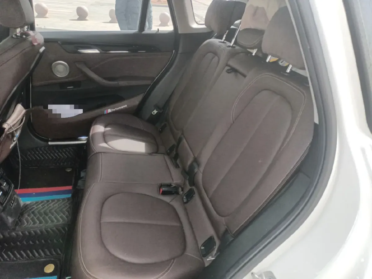 2021 BMW X1 2.0T 192HP L4 7DCT,autocango,china used car exporter,china ev exporter,chinese used car exporter,chinese used ev exporter