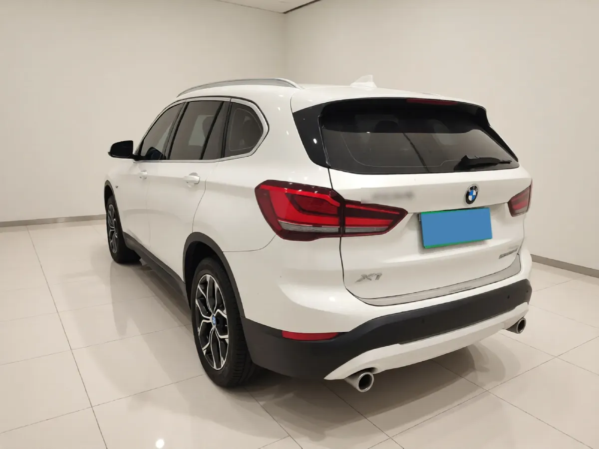 2021 BMW X1 2.0T 192HP L4 7DCT,autocango,china used car exporter,china ev exporter,chinese used car exporter,chinese used ev exporter
