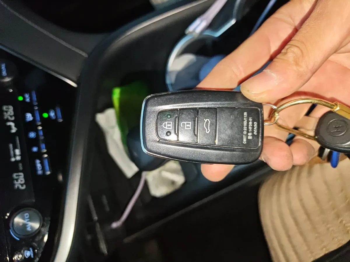 2021 Toyota Camry 2.0L 178HP L4 CVT,autocango,china used car exporter,china ev exporter,chinese used car exporter,chinese used ev exporter