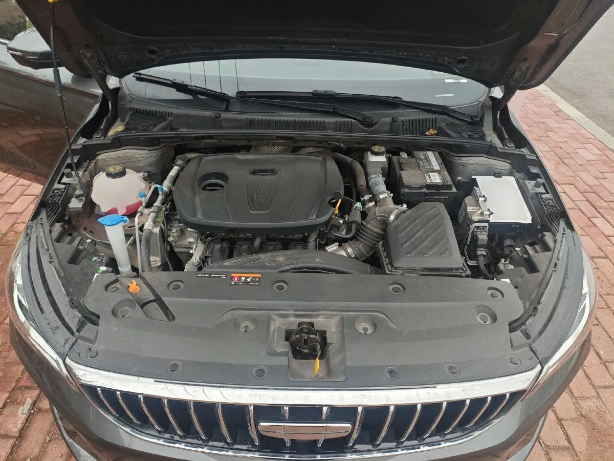 2025 Geely Emgrand 1.5L 127HP L4 CVT,autocango,china used car exporter,china ev exporter,chinese used car exporter,chinese used ev exporter