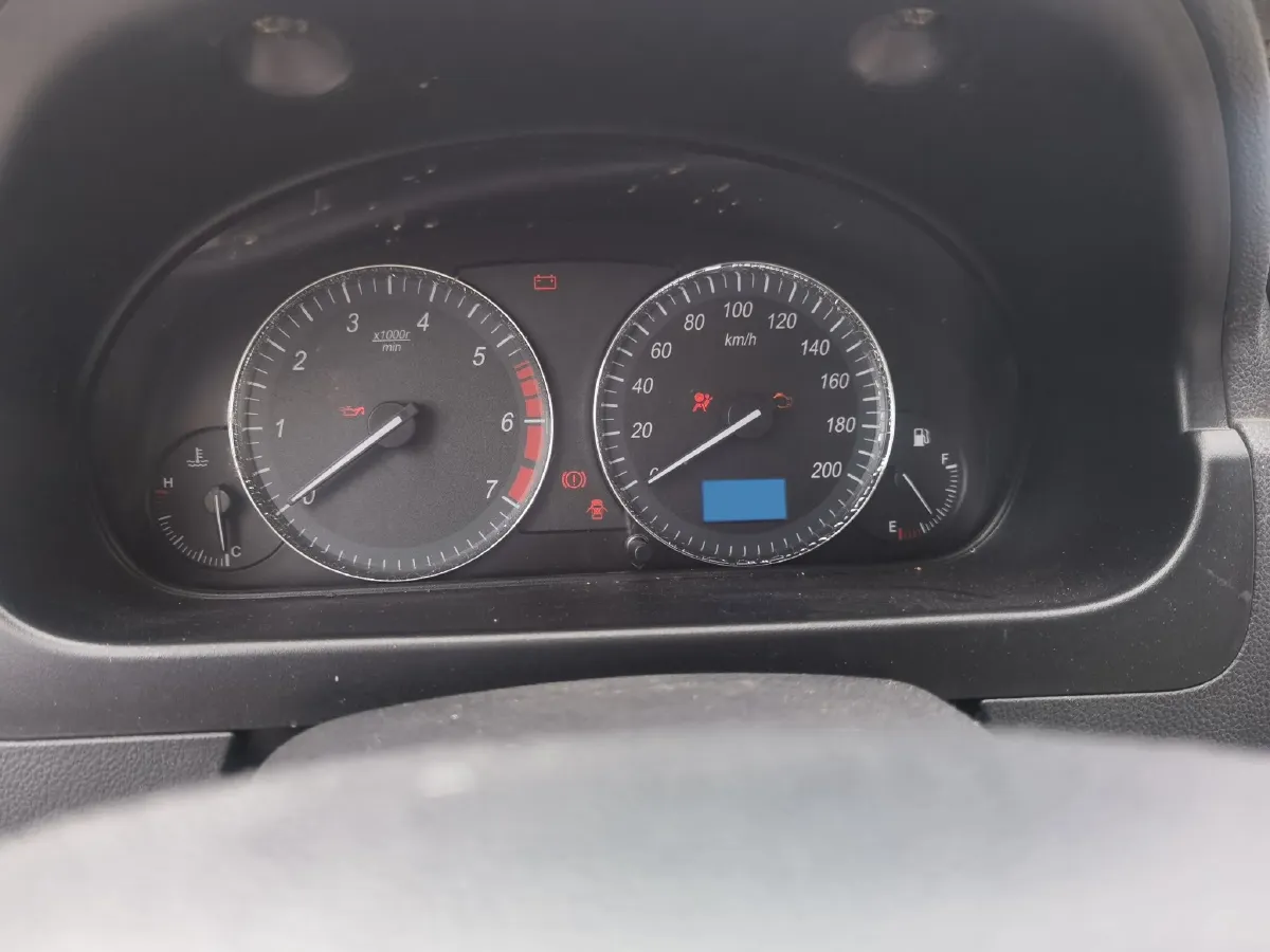 2015 Geely Englon C5 1.5L 102HP L4 5MT,autocango,china used car exporter,china ev exporter,chinese used car exporter,chinese used ev exporter