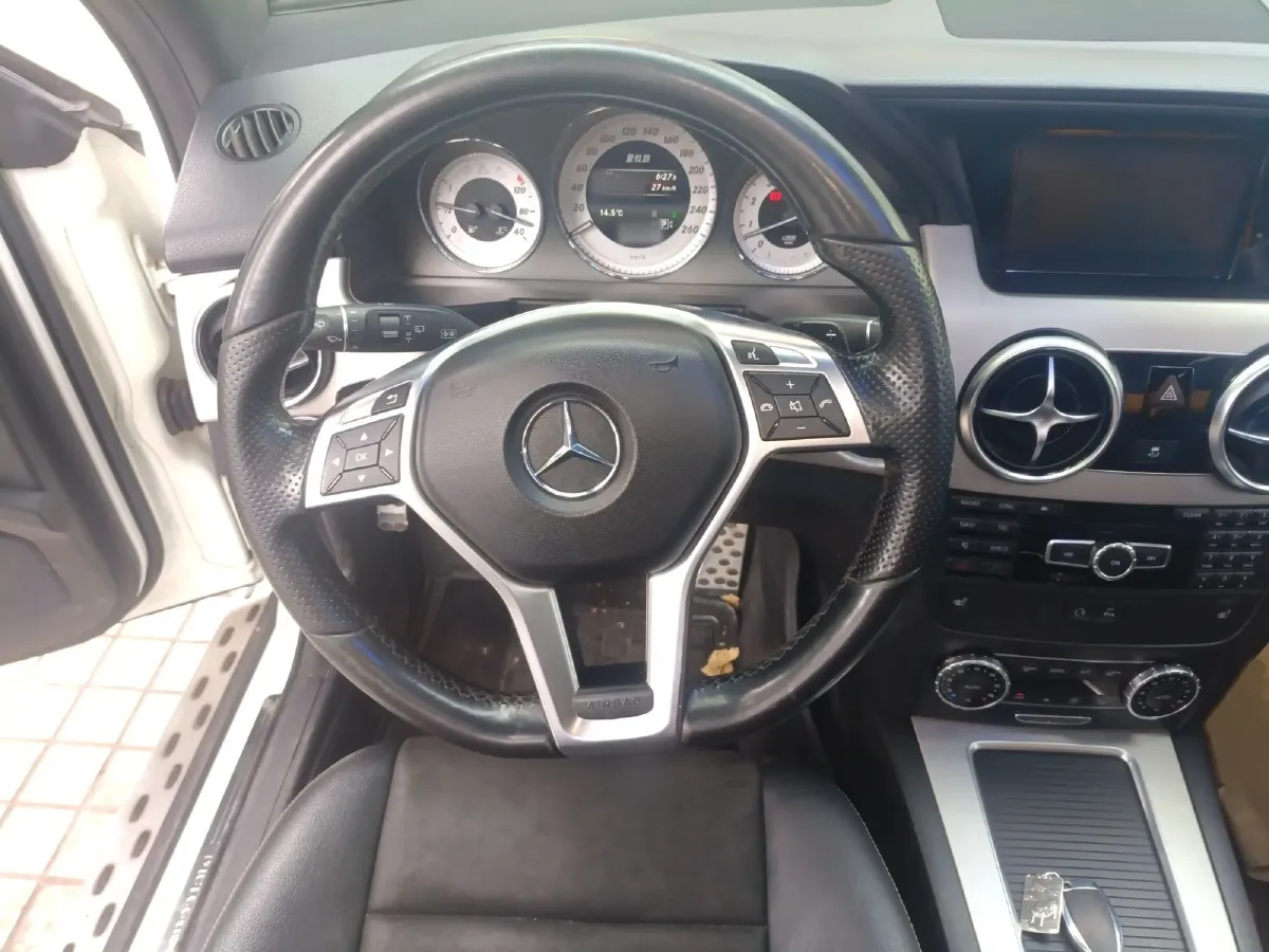 2015 Mercedes-Benz GLK Class 3.0L 245HP V6 7AT,autocango,china used car exporter,china ev exporter,chinese used car exporter,chinese used ev exporter