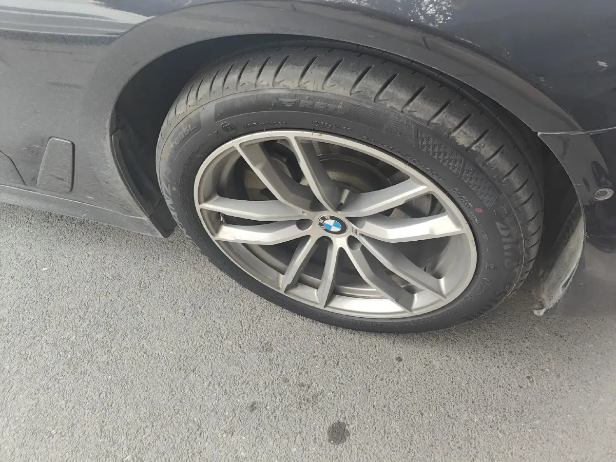 2019 BMW 5 Series 2.0T 184HP L4 8AT,autocango,china used car exporter,china ev exporter,chinese used car exporter,chinese used ev exporter