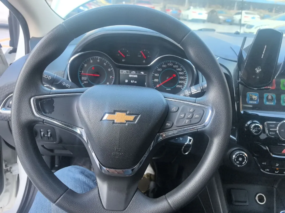 2016 Chevrolet Cruze 1.5L 114HP L4 6AT,autocango,china used car exporter,china ev exporter,chinese used car exporter,chinese used ev exporter