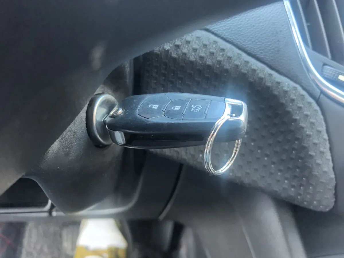 2016 Chevrolet Cruze 1.5L 114HP L4 6AT,autocango,china used car exporter,china ev exporter,chinese used car exporter,chinese used ev exporter