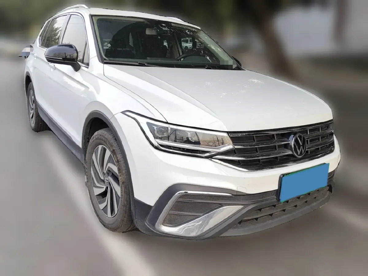 2024 Volkswagen Tiguan L 1.5T 160HP L4 7DCT,autocango,china used car exporter,china ev exporter,chinese used car exporter,chinese used ev exporter