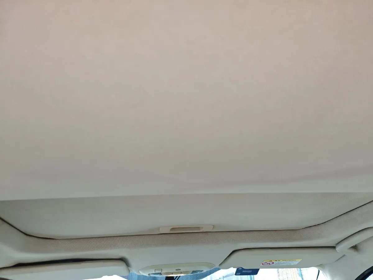 2015 Ford Escort 1.5L 113HP L4 5MT,autocango,china used car exporter,china ev exporter,chinese used car exporter,chinese used ev exporter